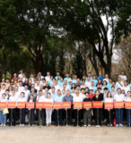 追随伟人足迹、缅怀小平同志 ——深圳市川渝商会联合党委开展清明节莲花山纪念活动