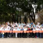 追随伟人足迹、缅怀小平同志 ——深圳市川渝商会联合党委开展清明节莲花山纪念活动